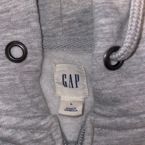 Super cute y2k gap hoodie!!! - Picture 3 of 3
